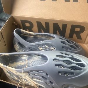 Foam runner Brand new size 11